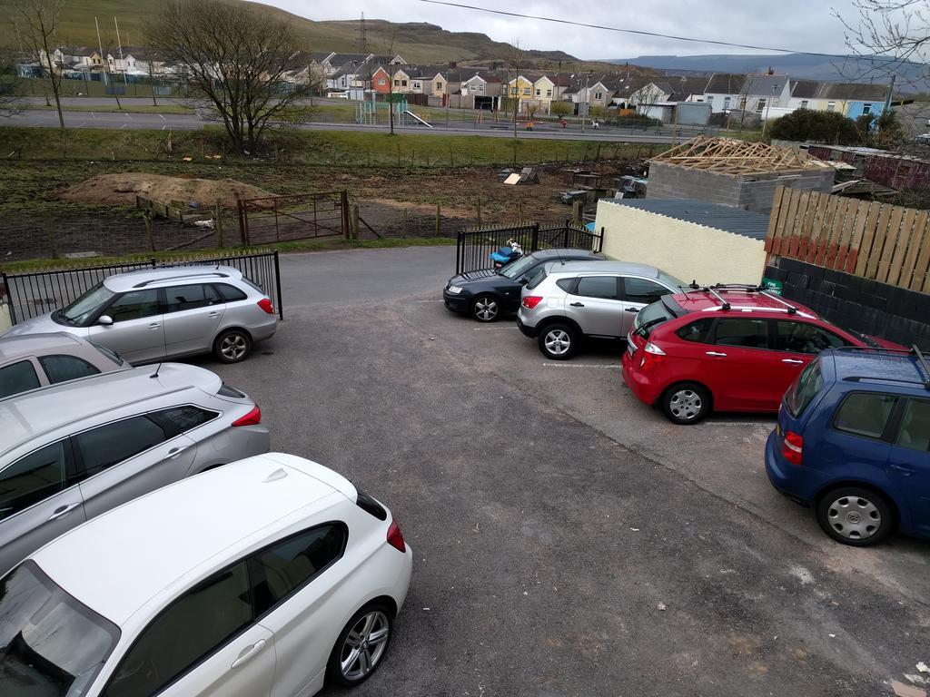 Tredegar Arms Budget Guesthouse For Walkers/Cyclists/Contractors/Traveler Merthyr Tydfil Exterior foto
