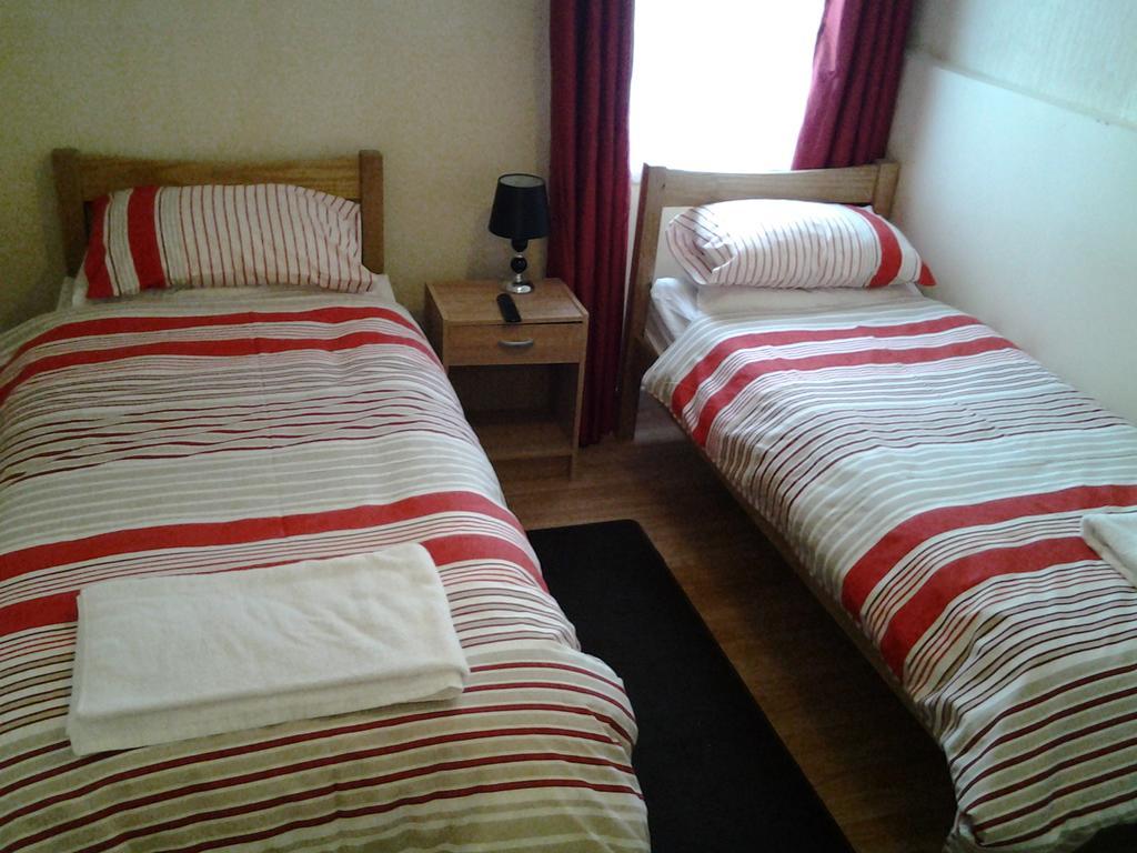 Tredegar Arms Budget Guesthouse For Walkers/Cyclists/Contractors/Traveler Merthyr Tydfil Exterior foto
